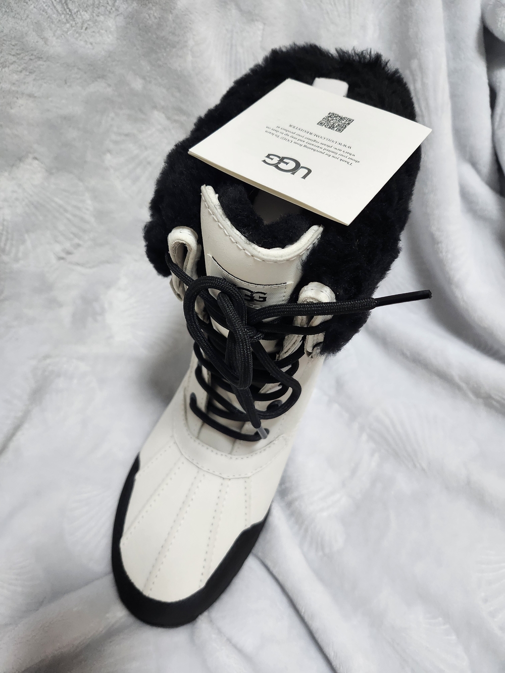 UGG Women’s White and Black Lace-Up Faux-Fur Winter Boot